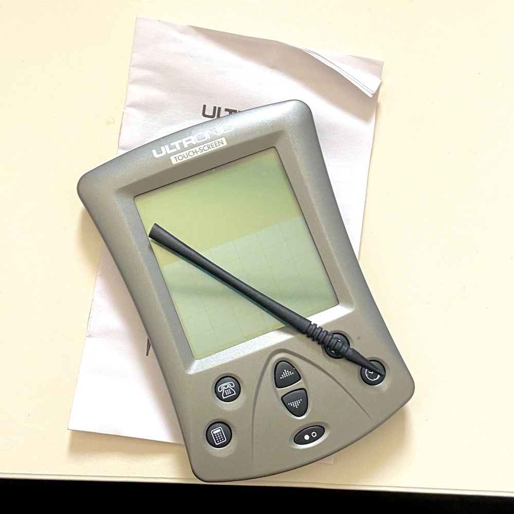 RETRO Touch Screen Organizer